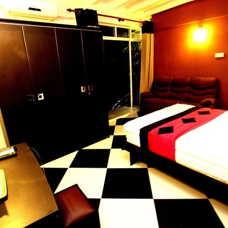 Вілла Oak Residencies Кірібатгода Номер фото