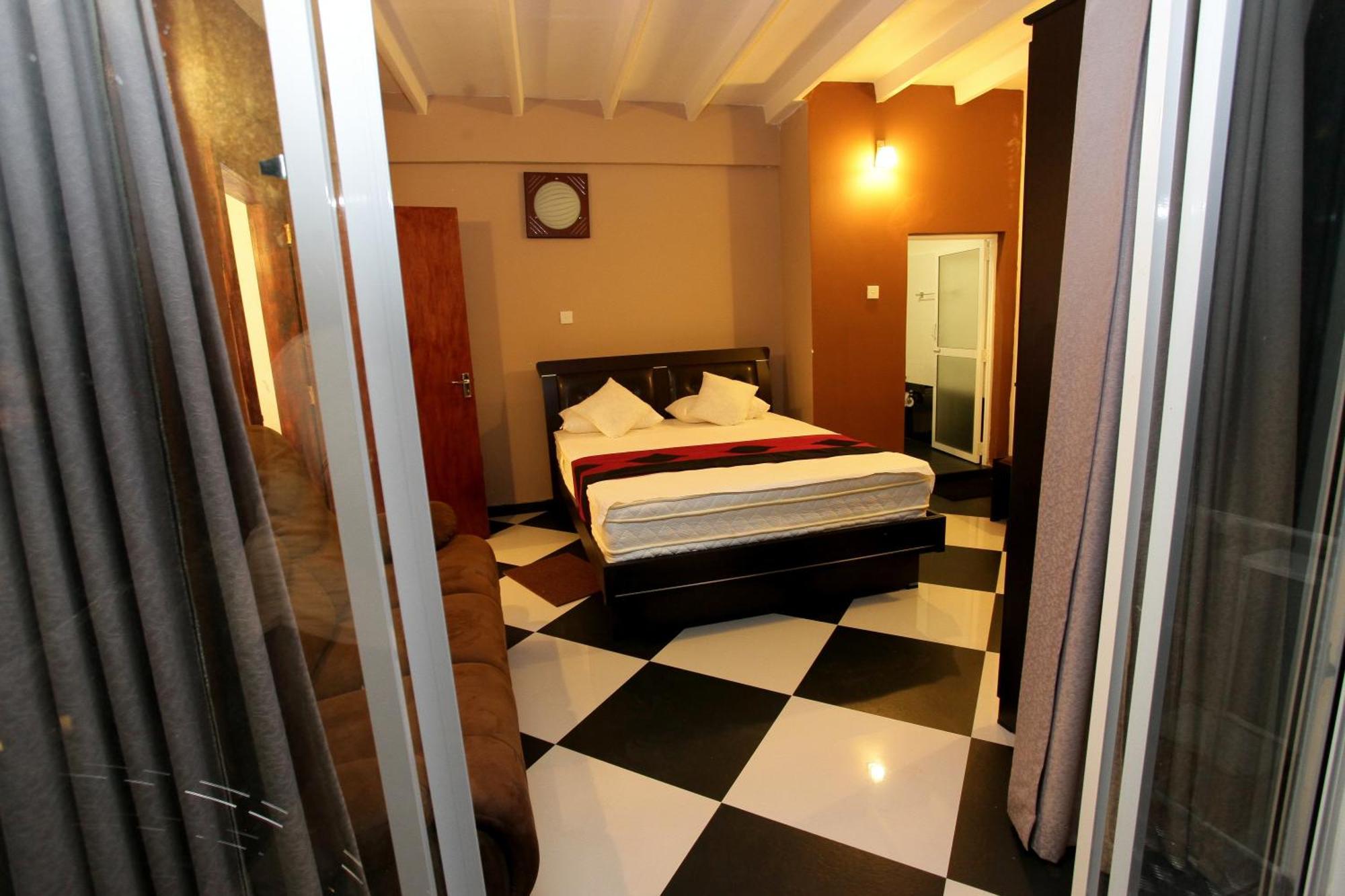 Вілла Oak Residencies Кірібатгода Номер фото
