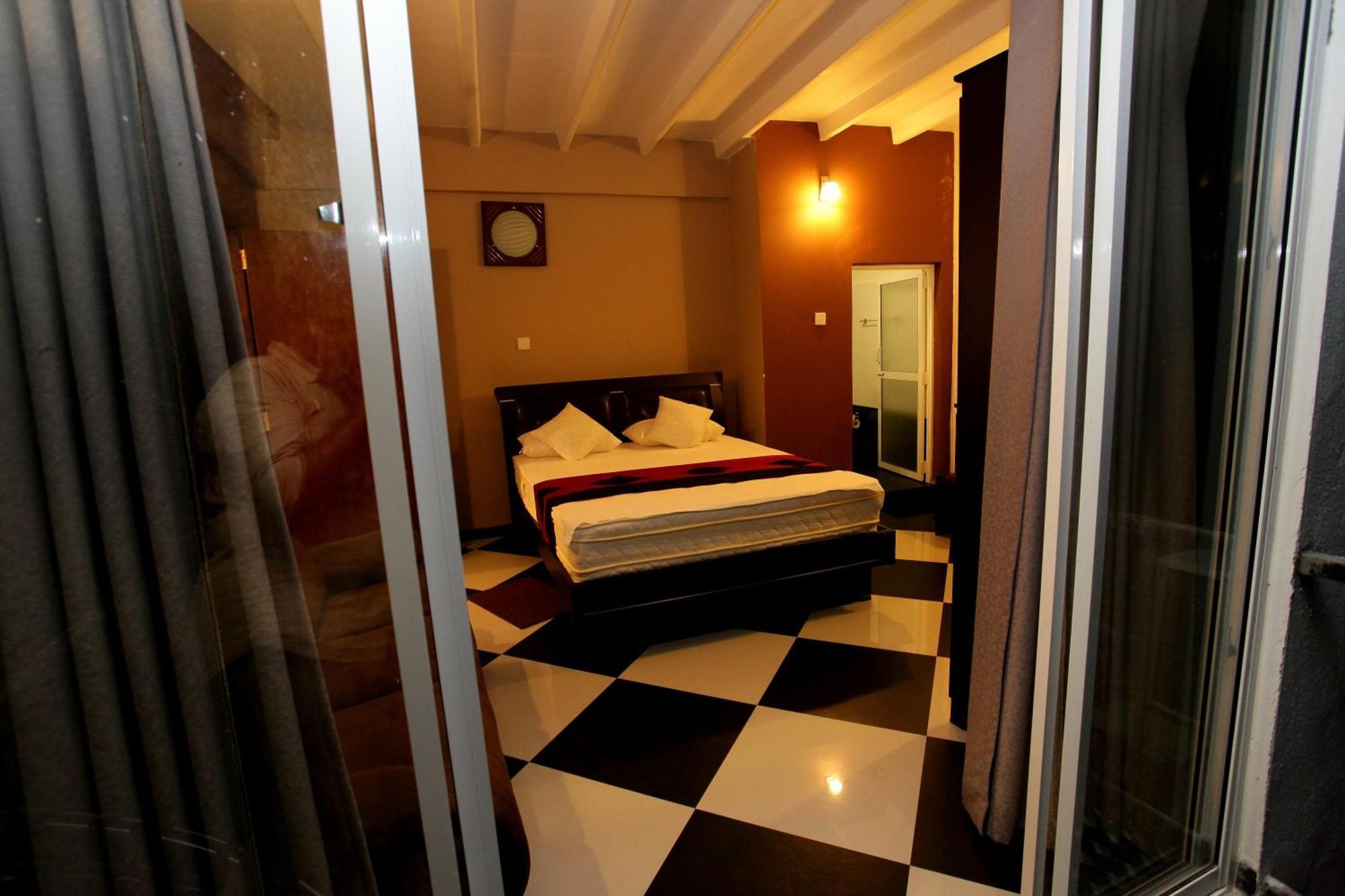 Вілла Oak Residencies Кірібатгода Номер фото