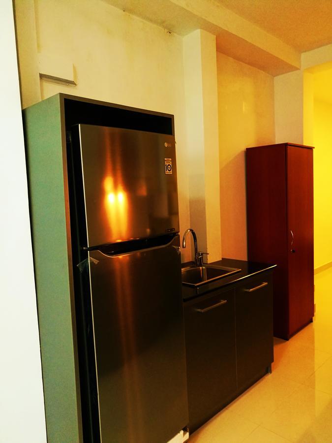 Вілла Oak Residencies Кірібатгода Екстер'єр фото